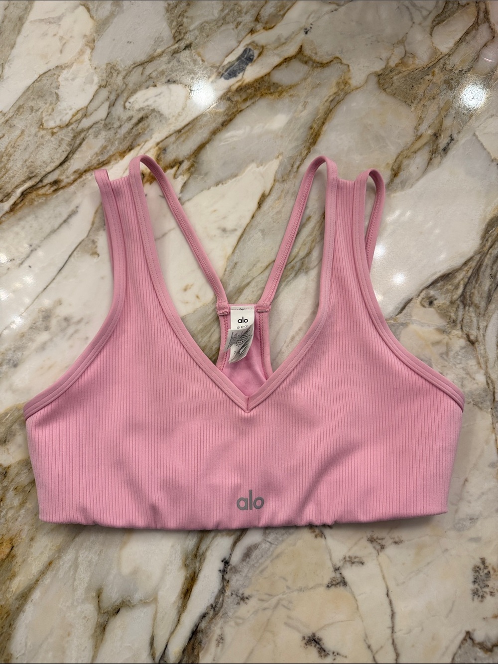 ALO Yoga Women’s Ribbed V-Neck Sports Bra - Pink sz S